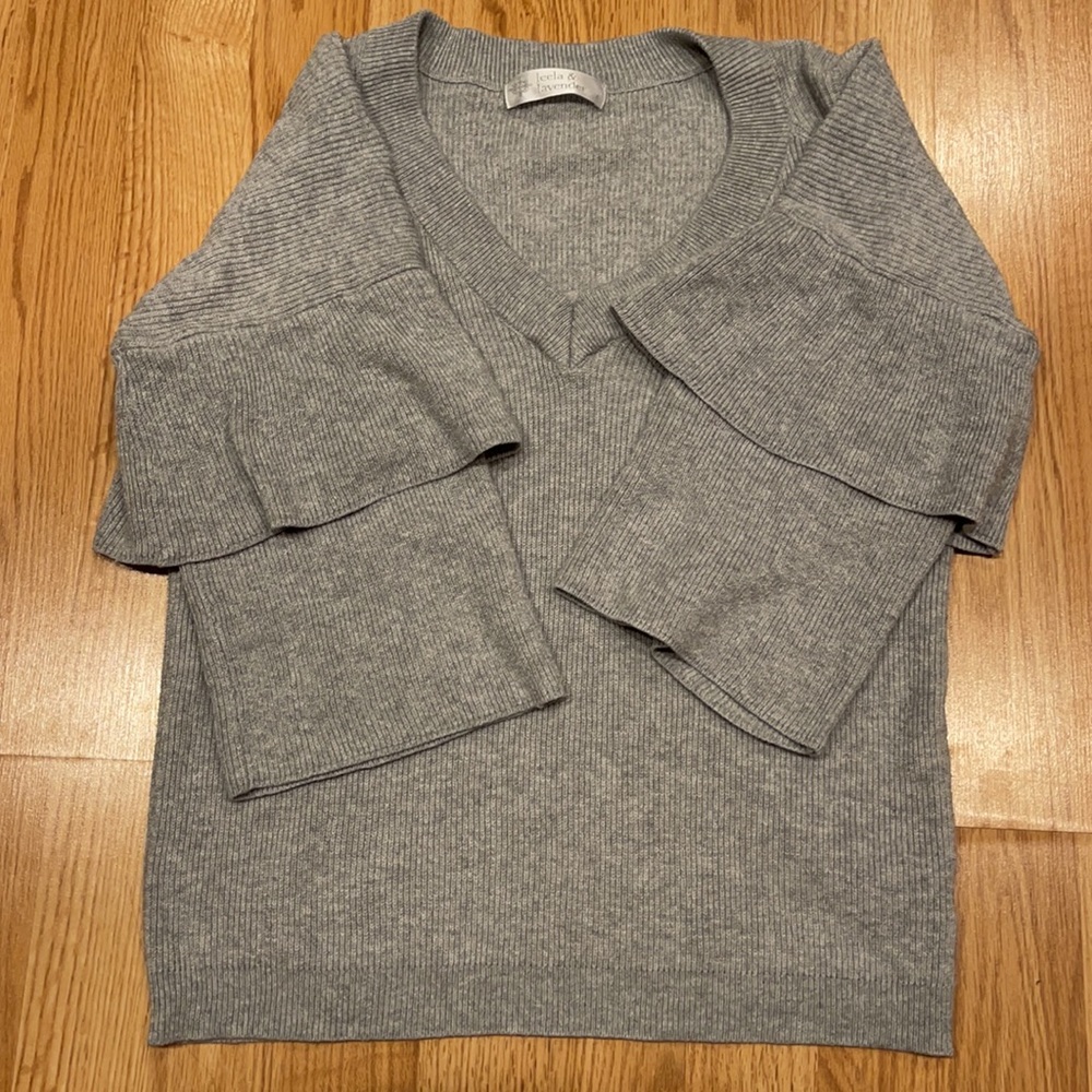Leela & Lavender tiered sleeve short sweater top